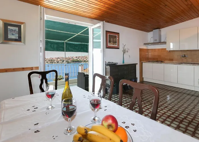 Appartement Mavarcica A4 *